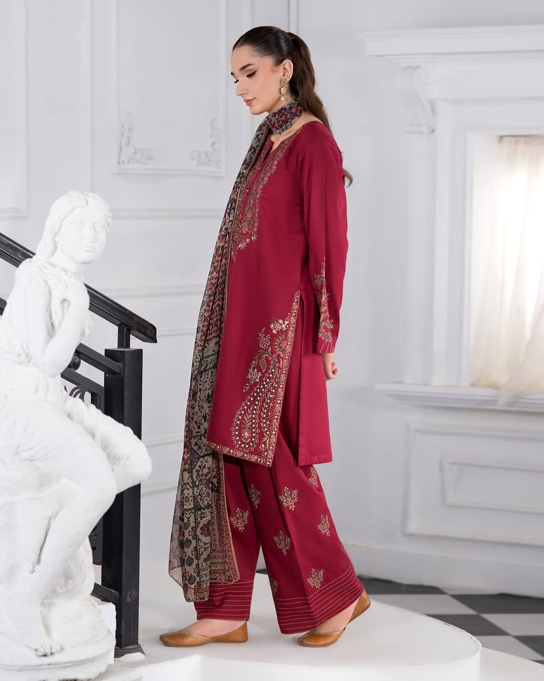 Anaya (Farshi Shalwar)